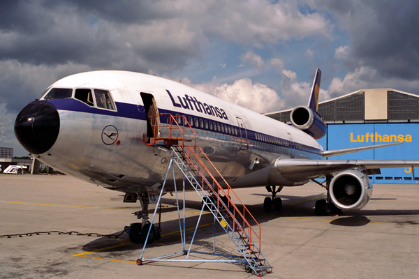 LUFTHANSA DC10 30 FRA RF 312 7.jpg