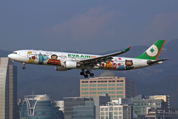 EVA AIR AIRBUS A330 300 TSA RF 5K5A5754.jpg