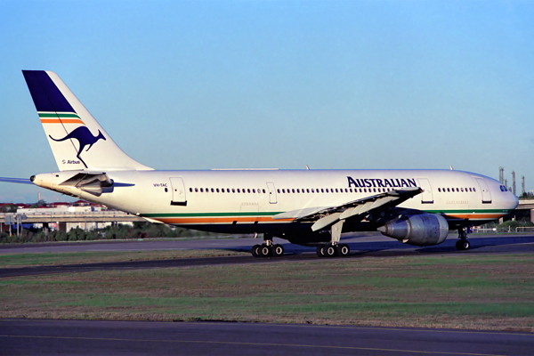 AUSTRALIAN AIRBUS A300 SYD RF 405 19.jpg