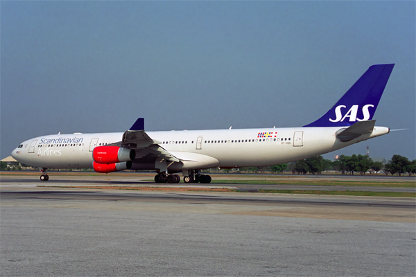 SAS AIRBUS A340 300 BKK RF 1611 13.jpg