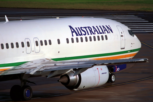 AUSTRALIAN BOEING 737 300 SYD RF 649 18.jpg