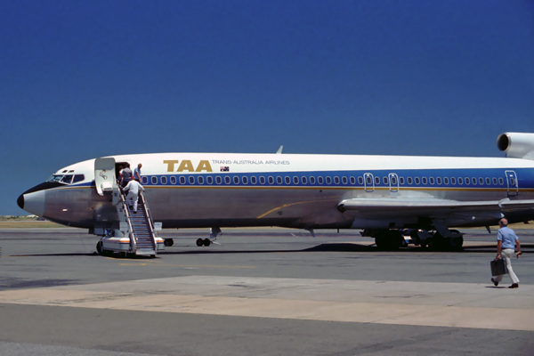 TAA BOEING 727 200 ADL RF 106 6.jpg