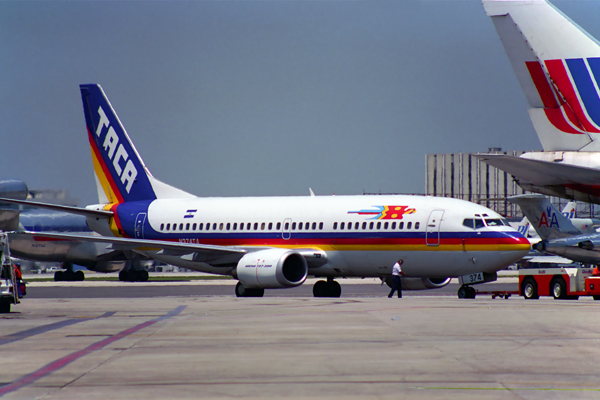 TACA BOEING 737 300 MIA RF 897 7.jpg