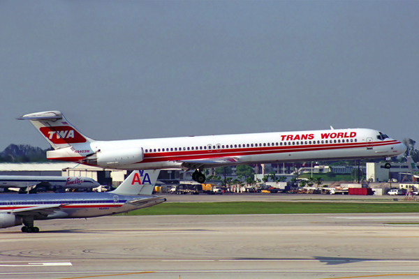 TWA MD80 MIA RF 901 25.jpg