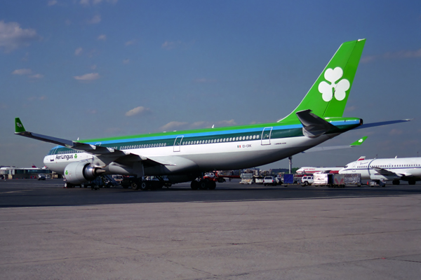 AER LINGUS AIRBUS A330 330 JFK RF 915 7.jpg