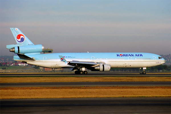 KOREAN AIR MD11 SYD RF 938 27.jpg