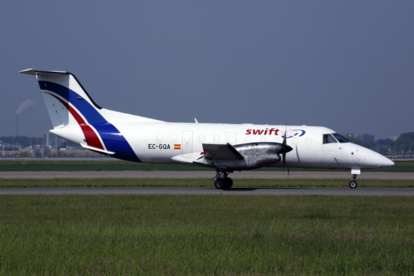 SWIFT AIR EMBRAER 120F AMS RF 5K5A7764.jpg