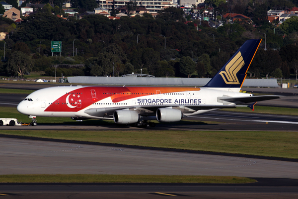 SINGAPORE AIRLINES AIRBUS A380 SYD RF 5K5A1321.jpg
