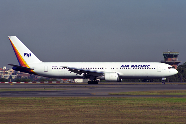 AIR PACIFIC BOEING 767 300 SYD RF 1470 13.jpg