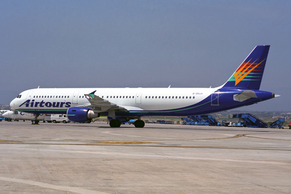 AIRTOURS AIRBUS A321 PMI RF 1540 32.jpg