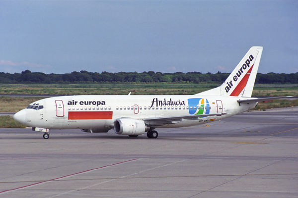 AIR EUROPA BOEING 737 300 BCN RF 1543 32.jpg