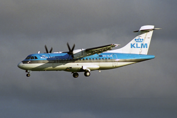 KLM EXEL ATR42 STN RF 1641 1.jpg