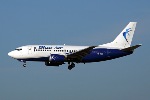 BLUE AIR BOEING 737 500 FCO RF 5K5A0880.jpg