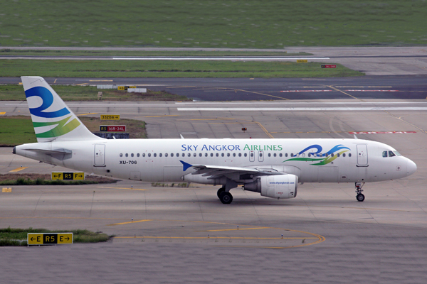 SKY ANGKOR AIRLINES AIRBUS A320 PVG RF 5K5A0618.jpg