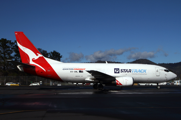 QANTAS FREIGHT BOEING 737 300F HBA RF IMG_3162.jpg