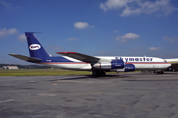 SKYMASTER BOEING 707F GRU RF 1738 3.jpg