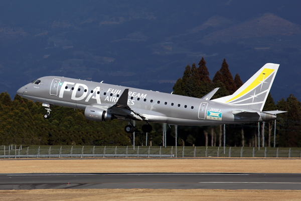 FUJI DREAM EMBRAER 175 KOJ JA10FJ RF 5K5A6870.jpg