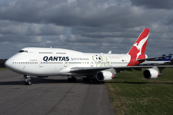 QANTAS BOEING 747 400 EZE RF IMG_4482.jpg