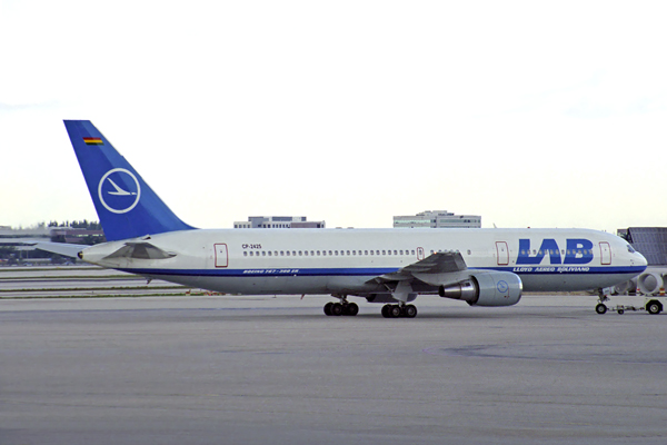 LAB BOEING 767 300 MIA RF 1744 24.jpg