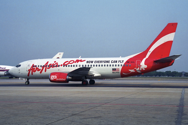 AIR ASIA COM BOEING 737 300 BKK RF 1815 6.jpg