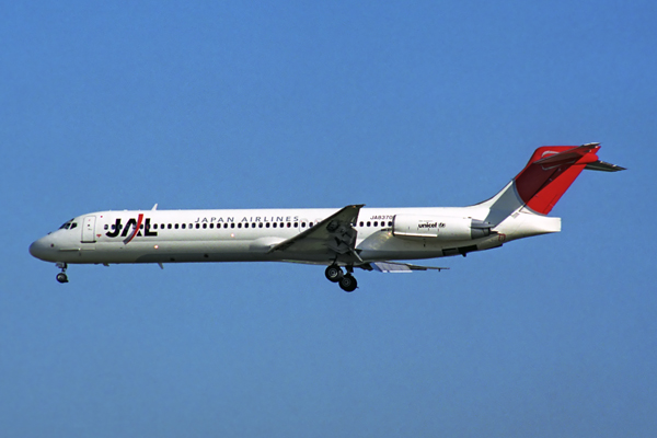 JAL MD87 ITM RF 1912 18.jpg