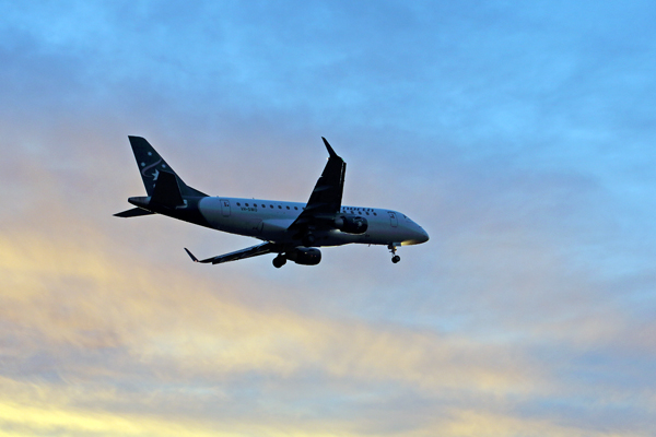 AIR NORTH EMBRAER 175 MEL RF 5K5A9055.jpg