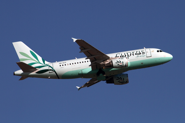 CYPRUS_AIRWAYS_AIRBUS_A319_ATH_RF_IMG_8672.jpg