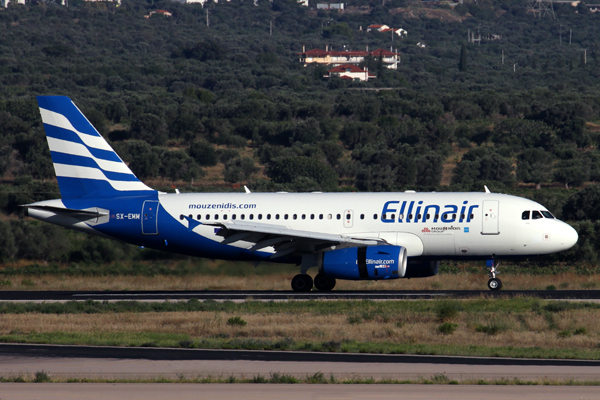 ELLINAIR_AIRBUS_A319_ATH_RF_IMG_8509.jpg