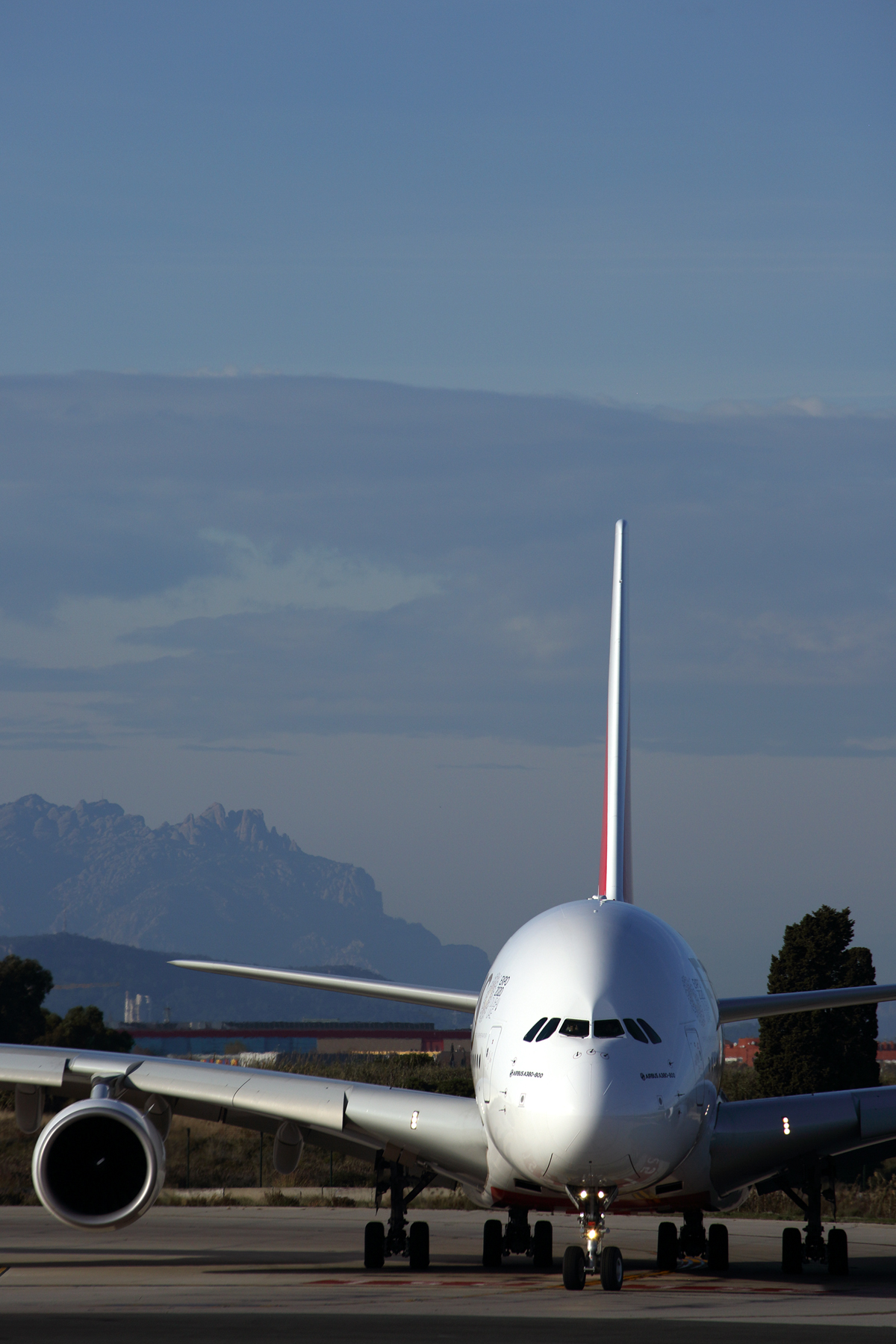 EMIRATES_AIRBUS_A380_BCN_RF_5K5A7522.jpg