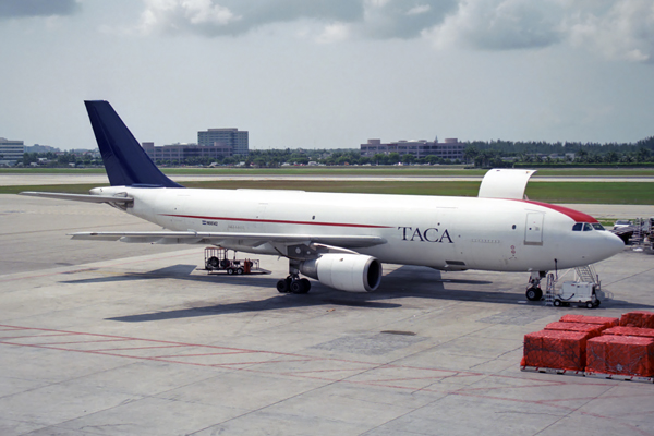 TACA_AIRBUS_A300F_MIA_RF_1383_22.jpg