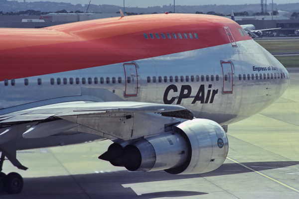 CP_AIR_BOEING_747_200_SYD_RF_060_10.jpg