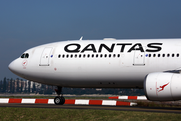 QANTAS_AIRBUS_A330_300_SYD_RF_5K5A0034.jpg