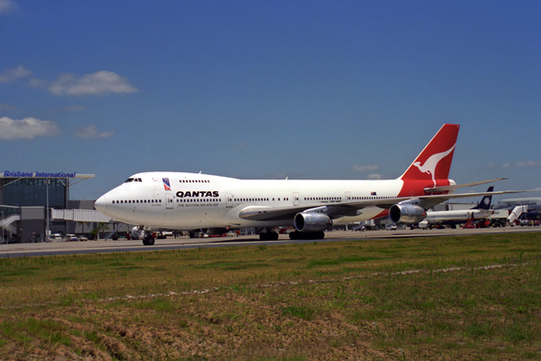 QANTAS_BOEING_747_200_BNE_RF_980_11.jpg