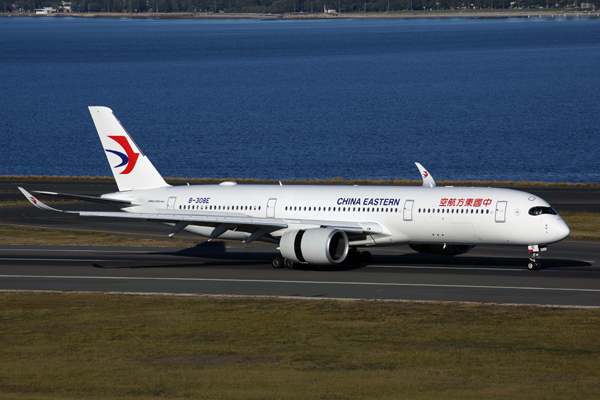 CHINA_EASTERN_AIRBUS_A350_900_SYD_RF_5K5A0803.jpg