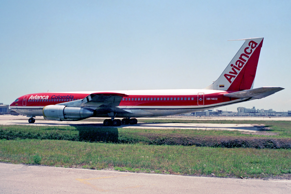 AVIANCA_COLOMBIA_BOEING_707_MIA_RF_526_22.jpg