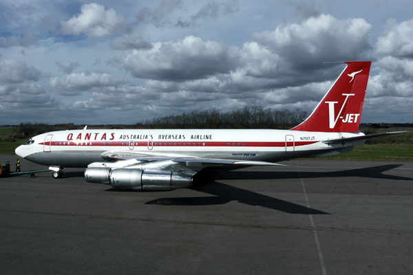 QANTAS_BOEING_707_EZE_RF_IMG_5174.jpg