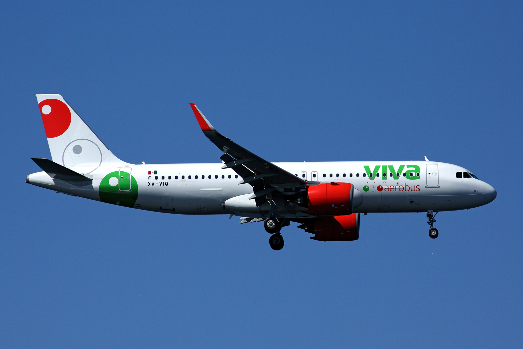 VIVA_AEROBUS_AIRBUS_A320_NEO_JFK_RF_5K5A9650.jpg