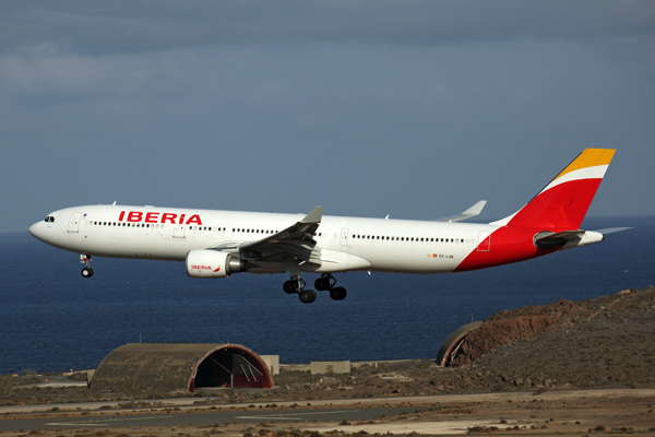 IBERIA_AIRBUS_A330_300_LPA_RF_5K5A3340.jpg
