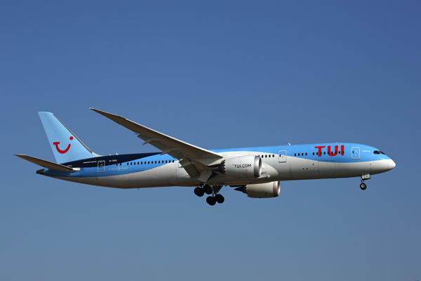 TUI_BOEING_787_9_LGW_RF_5K5A0465.jpg