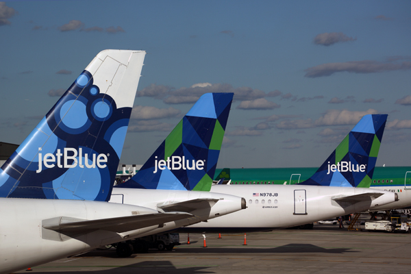 JET_BLUE_AIRCRAFT_JFK_RF_5K5A4408.jpg