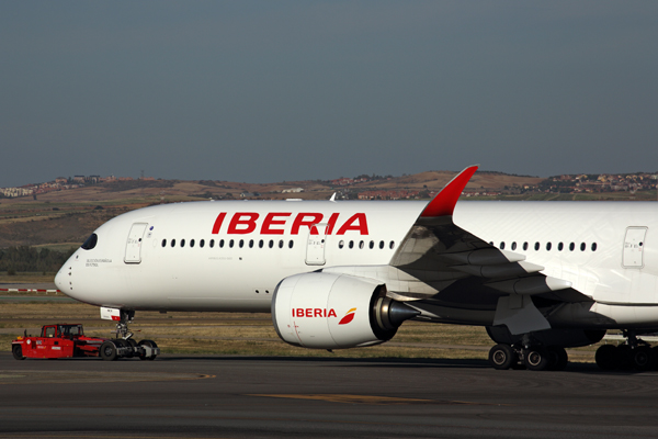IBERIA_AIRBUS_A350_900_MAD_RF5K5A0002.jpg