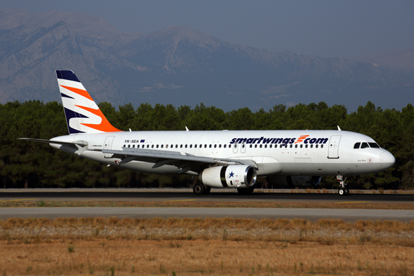 SMARTWINGS_AIRBUS_A320_AYT_RF_5K5A1360.jpg