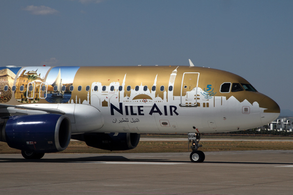 NILE_AIR_AIRBUS_A320_AYT_RF_IMG_9593.jpg