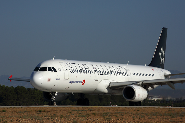 TURKISH_AIRLINES_AIRBUS_A321_AYT_RF_5K5A0635.jpg