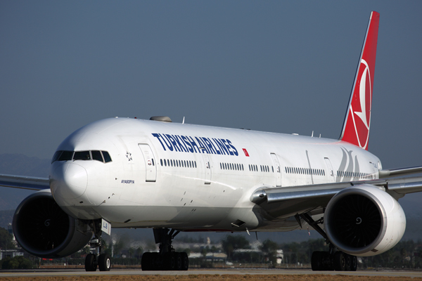 TURKISH_AIRLINES_BOEING_777_300ER_AYT_RF_5K5A0993.jpg