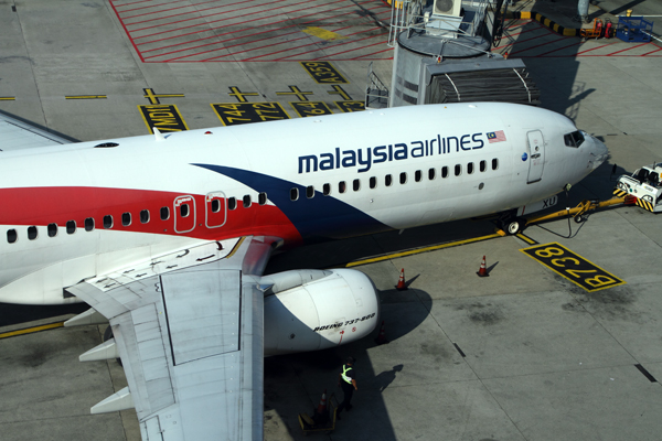 MALAYSIA_BOEING_737_800_KUL_RF_IMG_0044.jpg