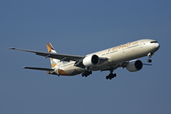 ETIHAD_BOEING_777_300ER_BKK_RF_5K5A1834.jpg