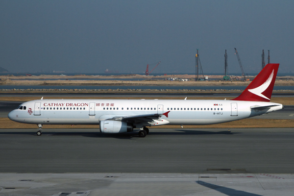 CATHAY_DRAGON_AIRBUS_A321_HKG_RF_IMG_0115.jpg