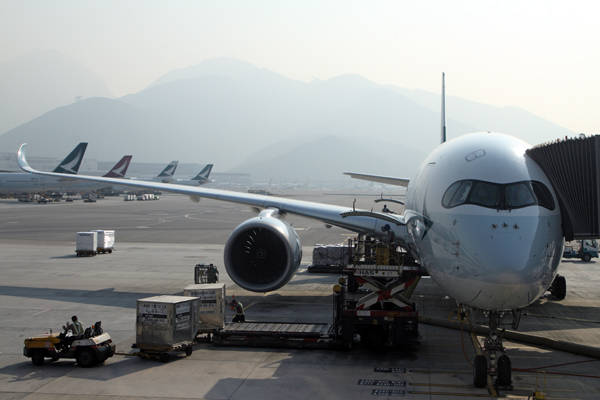 CATHAY_PACIFIC_AIRBUS_A350_900_HKG_RF_IMG_0083.jpg