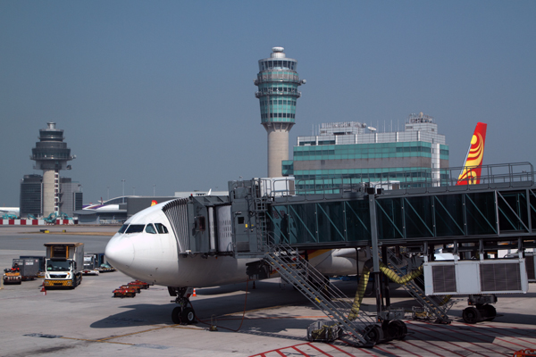 HONG_KONG_AIRPORT_RF_IMG_0068.jpg